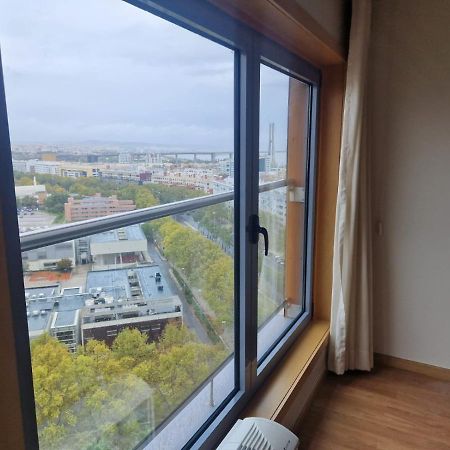 Amazing Apartment In Лиссабон Экстерьер фото